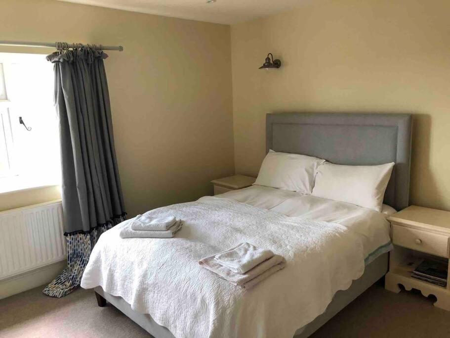 St Anthony'S, Bright Perkily Decorated 3 Bedroom House Ampleforth Экстерьер фото